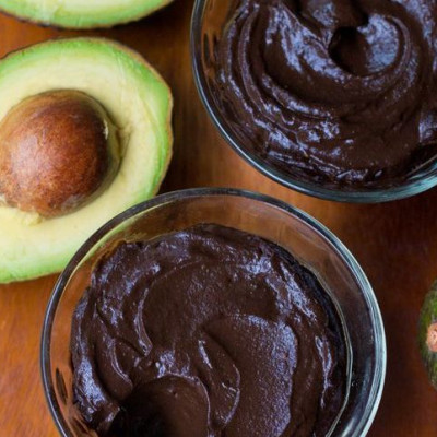 Φτιάξε μους avocado-σοκολάτα για να ξεχάσεις πως είναι Τετάρτη