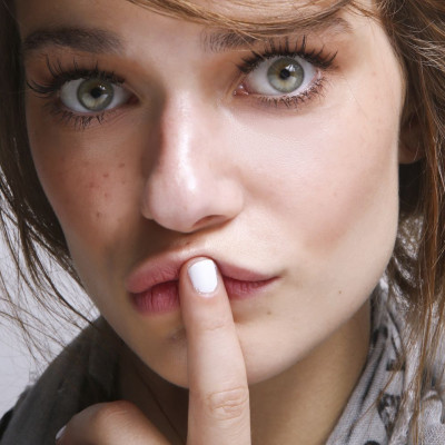 Πόσο κακό κάνουν τελικά τα extensions βλεφαρίδων στις δικές σου βλεφαρίδες;