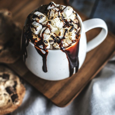 Ένας δρόμος γέμισε με σοκολάτα στη Γερμανία και το θέαμα ήταν μοναδικό!