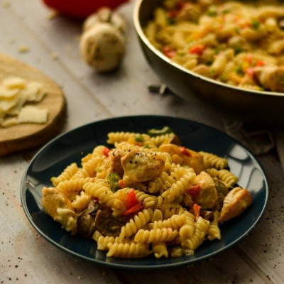 Βίδες Con Pollo, από τον Γιώργο Τσούλη