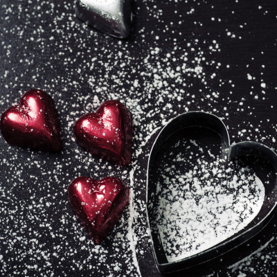 DIY: Πώς θα φτιάξεις τα πιο νόστιμα και ωραία σοκολατάκια φράουλα