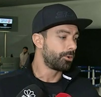 Ο Σάκης Τανιμανίδης απαντά για τον «κολλητό» του που μπαίνει στο Survivor