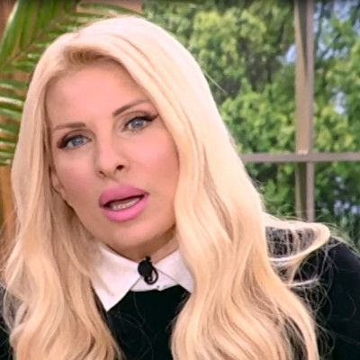 Η Ελένη Μενεγάκη ζήτησε από τους συνεργάτες της να... την ξεχάσουν!Τι έγινε στην έναρξη της εκπομπής