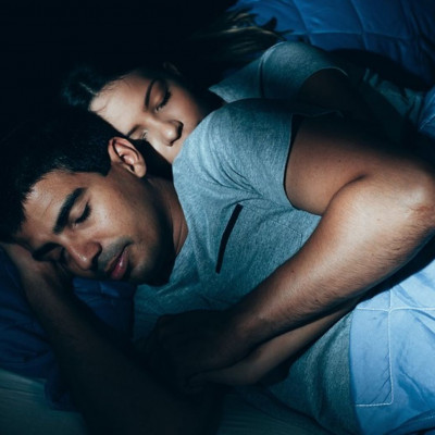 5 τρόποι που ο ύπνος κάνει καλό στις σχέσεις σας