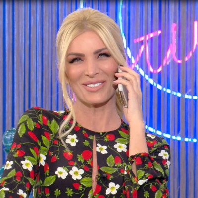 Κατερίνα Καινούργιου: Το τηλεφώνημα που την ανησύχησε ενώ ήταν on air στην εκπομπή