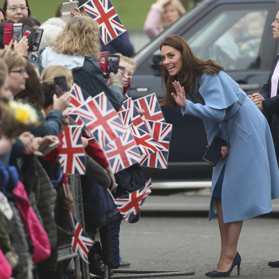 Η Kate Middleton απαντά στις φήμες για την τέταρτη εγκυμοσύνη της