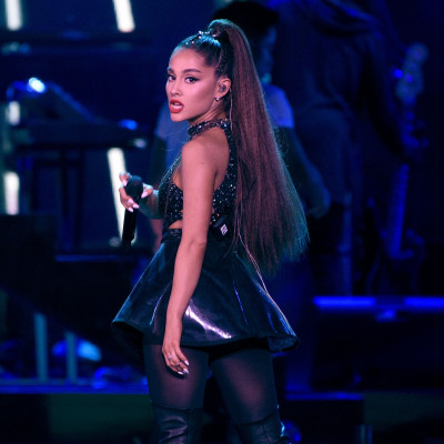 Ο πρώην της Ariana Grande φιλιέται με πασίγνωστη ηθοποιό κι έχουμε και τις φωτογραφίες