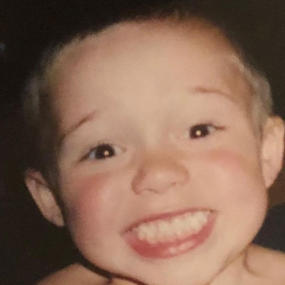 Δεν πάει το μυαλό σου ποιο είναι το γλυκύτατο αγοράκι της φωτογραφίας