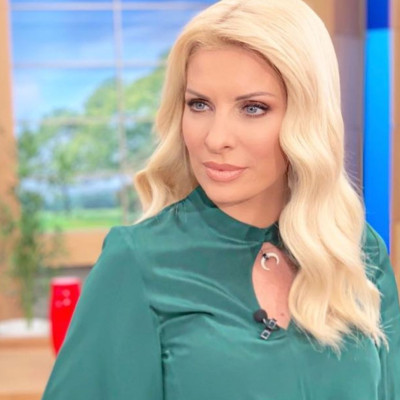 Ελένη Μενεγάκη: Μας έδειξε τη Βαλέρια και ένα έχουμε να πούμε είναι ολόιδιες (pics)