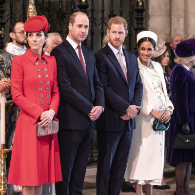 H Kate Middleton έγινε ξαφνικά πολύ φιλική με την Meghan και οι ειδικοί έχουν άποψη γι' αυτό