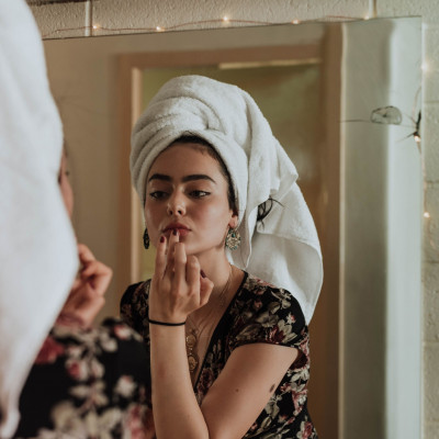 Με αυτό το μακιγιάζ θα φαίνεσαι σαν να έχεις κοιμηθεί 12 ώρες