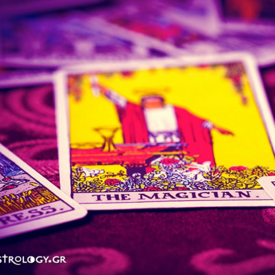 Απρίλιος 2019: Οι προβλέψεις Ταρώ των ζωδίων