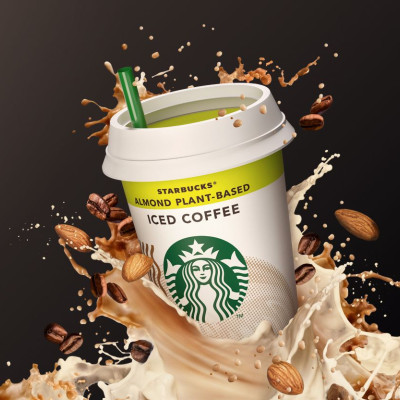 Νέα απολαυστική επιλογή φυτικού ροφήματος αμυγδάλου με καφέ Starbucks