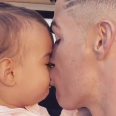 Λιώσαμε με τα φιλιά του Ronaldo στην κόρη του (vid)