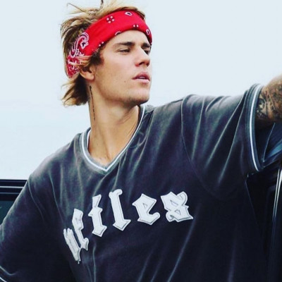 Το κράξιμο στον Justin Bieber για το Πρωταπριλιάτικο αστείο της εγκυμοσύνης και η δημόσια απολογία