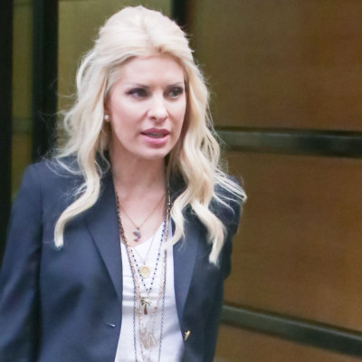 Ελένη Μενεγάκη: Η στυλάτη εμφάνισή της και το κόσμημα που μας έκανε εντύπωση