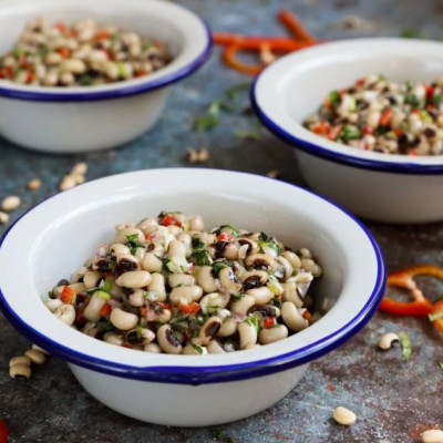 Σαλάτα με φασόλια μαυρομάτικα από τον Γιώργο Τσούλη