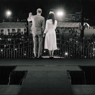 Γέννα στο νερό και στο σπίτι για τη Meghan Markle; (pics)