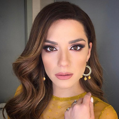 Η Βάσω Λασκαράκη έβαψε τα μαλλιά της και λατρέψαμε το νέο της look