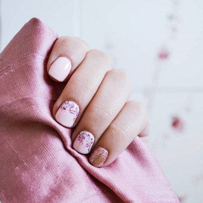 Το ανοιξιάτικο nail art που αγάπησα πιο πολύ από όλα