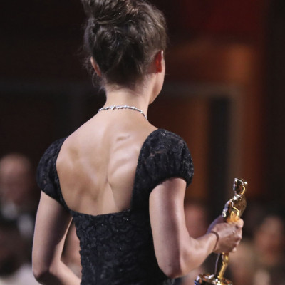 Δύσκολες ώρες για την ηθοποιό: Οι φωτογραφίες με τις πατερίτσες