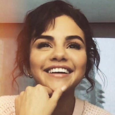 Η Selena Gomez πήγε στο WE Day και η εμφάνισή της θα σου κόψει την ανάσα
