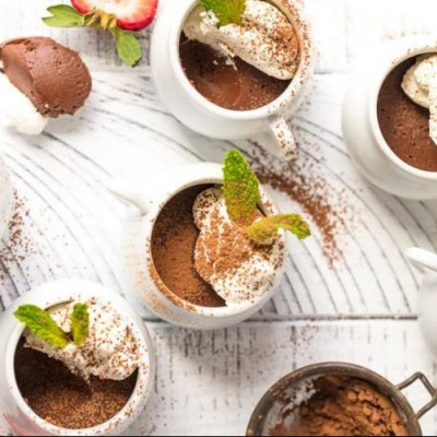 Το τέλειο γλυκό για το πασχαλινό τραπέζι είναι σοκολατένιο και τόσο όσο...