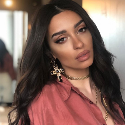 Η Ελένη Φουρέιρα ποζάρει με το καυτό μπικίνι της στο Instagram και «κόβει ανάσες»