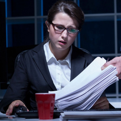 Εργασιακό στρες, κακός ύπνος, υπέρταση: Πόσο αυξάνουν τον κίνδυνο πρόωρου θανάτου