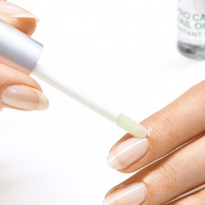 Αυτά τα λαδάκια θα σώσουν τα νύχια σου μετά από τόσο πλύσιμο