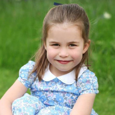 Η Charlotte έχει γενέθλια και η Kate Middleton δημοσίευσε 3 φωτογραφίες της (pics)