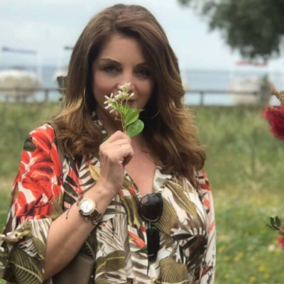 Άντζελα Γκερέκου: Η σπάνια οικογενειακή φωτογραφία με τη μητέρα και τον αδελφό της (pics)