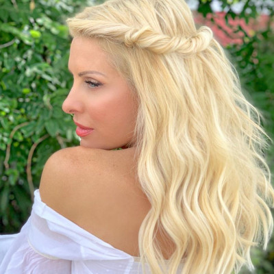 Ελένη Μενεγάκη: Μόλις ανέβασε την πιο καλοκαιρινή φωτό της κόρης της