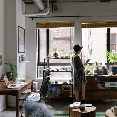 Κάνε το σπίτι σου ένα καλοκαιρινό θέρετρο με αυτήν την τάση της διακόσμησης