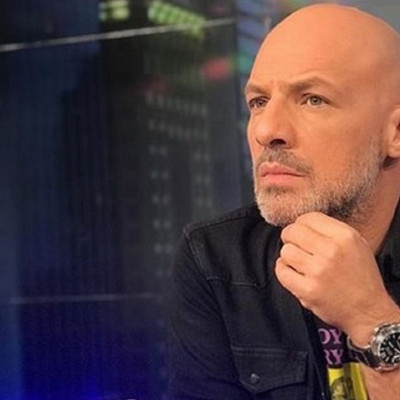 Η αποκάλυψη του Μουτσινά που δεν περιμέναμε – Δείτε τι ψωνίζει από τη λαϊκή (photos-video)