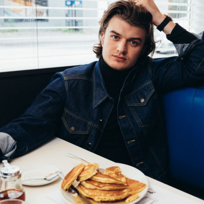 Δεν υπάρχει τίποτα το «παράξενο» πάνω στον Joe Keery