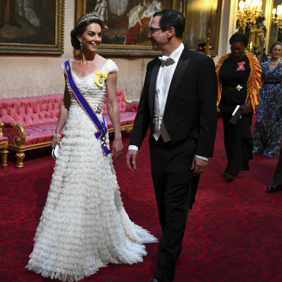 Η Kate έκανε κοινή εμφάνιση με την υποτιθέμενη ερωμένη του πρίγκιπα William (video)