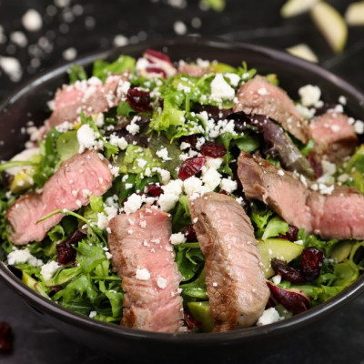 Σήμερα δοκίμασε σαλάτα με μοσχάρι