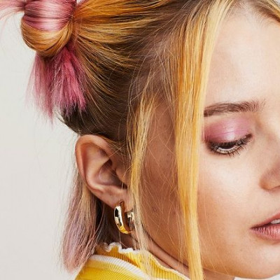 Αν κιτρινίζουν τα ξανθά μαλλιά σου, έχουμε τα καλύτερα Silver σαμπουάν που θα σε σώσουν!