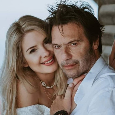 Γάμος Τζώρτζογλου - Μαριόλα: Οι πρώτες εικόνες από το μυστήριο (photos)