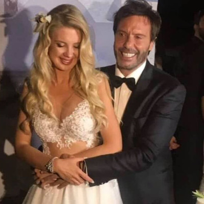 Γάμος Τζώρτζογλου-Μαριόλα: Το φωτογραφικό άλμπουμ του ξεχωριστού γάμου τους (exclusive photos)