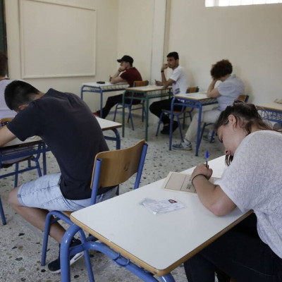 Πανελλήνιες 2019: Σε Ιστορία, Φυσική και Ανάπτυξη Εφαρμογών εξετάζονται οι υποψήφιοι των ΓΕΛ