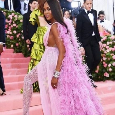 Αυτό δεν το περιμέναμε: Η Naomi Campbell μόλις ανέβασε... εντελώς γυμνή της φωτογραφία