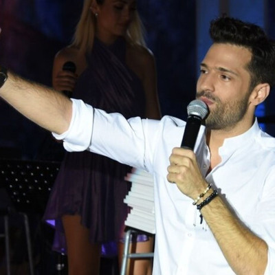 Κωνσταντίνος Αργυρός: Λαμπερές παρουσίες στην απονομή του πλατινένιου του δίσκου