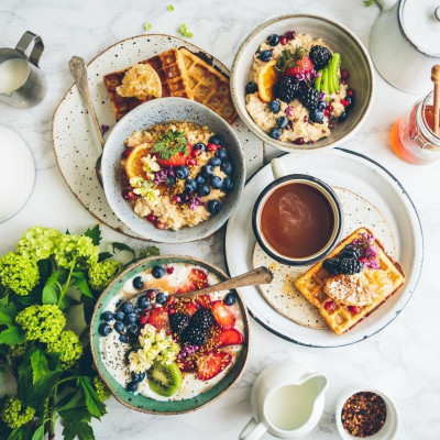 Πώς θα ετοιμάσεις εύκολα στο σπίτι τα πιο τέλεια καλοκαιρινά brunch