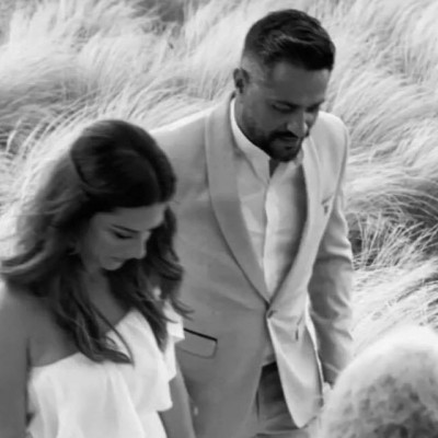 Ο γάμος της Βάσως Λασκαράκη με τον Λευτέρη Σουλτάτο στη Νάξο είναι γεγονός! (video + photos)