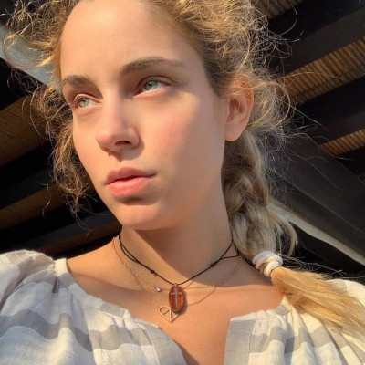 Ψάχνεις ένα αέρινο φόρεμα για τις βαπτίσεις του καλοκαιριού; Δες αυτό της Δούκισσας Νομικού