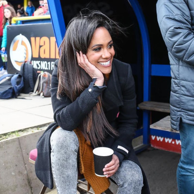 Βρήκαμε τη σωσία της Meghan Markle και η ομοιότητα είναι μεγάλη (photos)