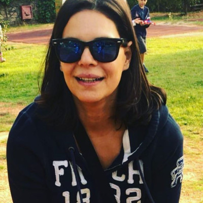 Μαρίνα Ασλάνογλου: Μετά από καιρό μας δείχνει τον γιο της να κάνουν μαζί μπάνιο στη θάλασσα (pics)