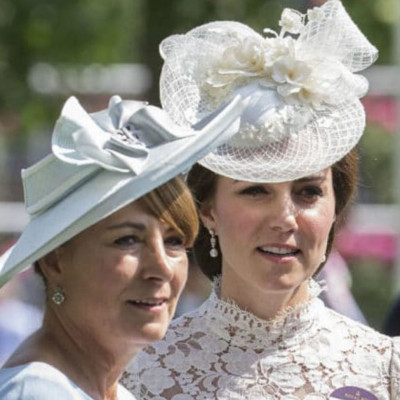 Kate Middleton: Γνωρίστε τη μητέρα της Carole και την κοινή τους συνήθεια (pics+vid)